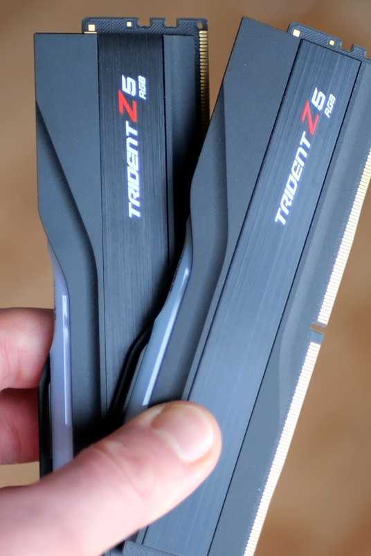 This remote desktop solution works better than RDP or VNC