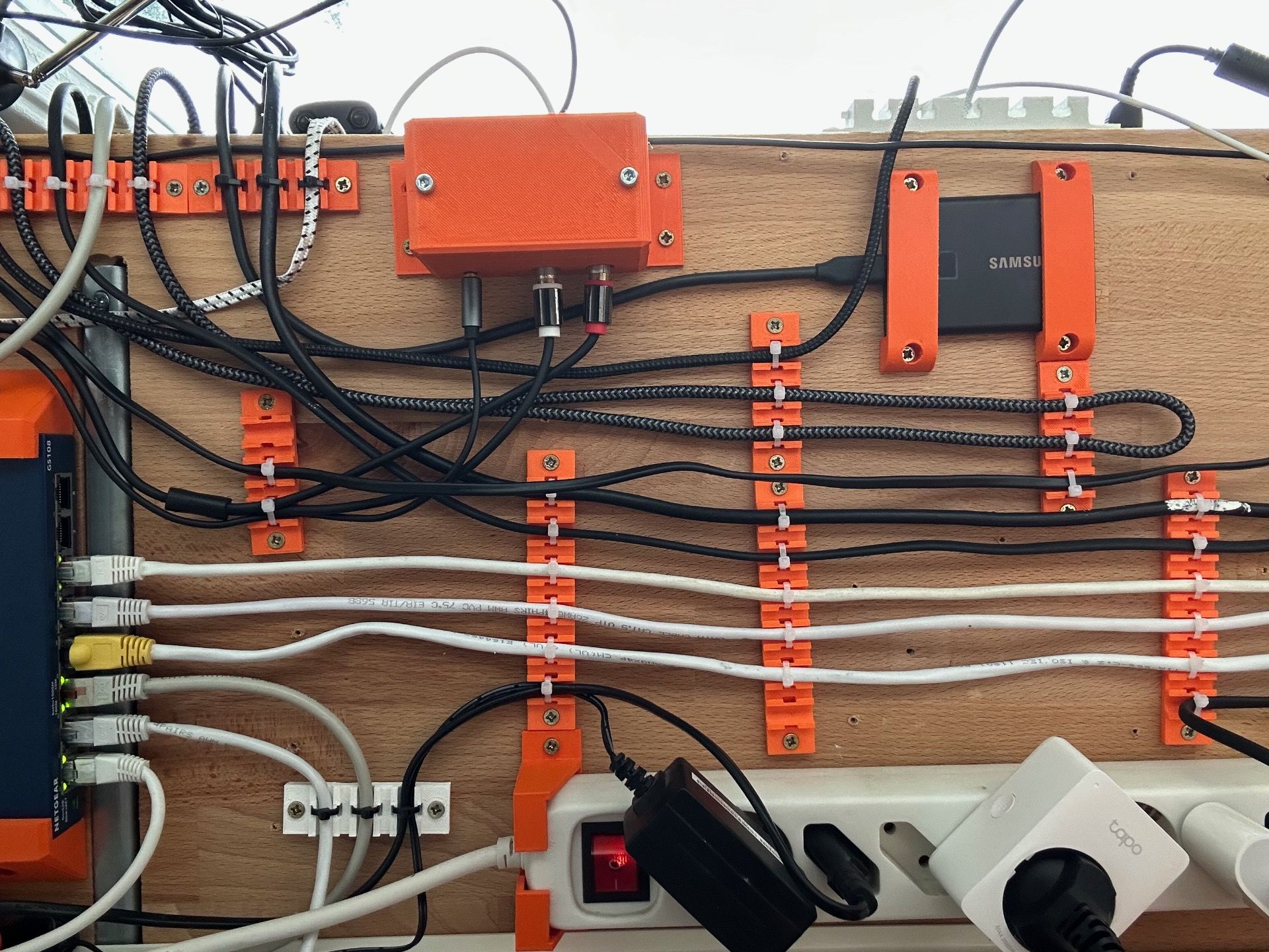 5 3D-printed mounts that solved cable management problems no product on ...