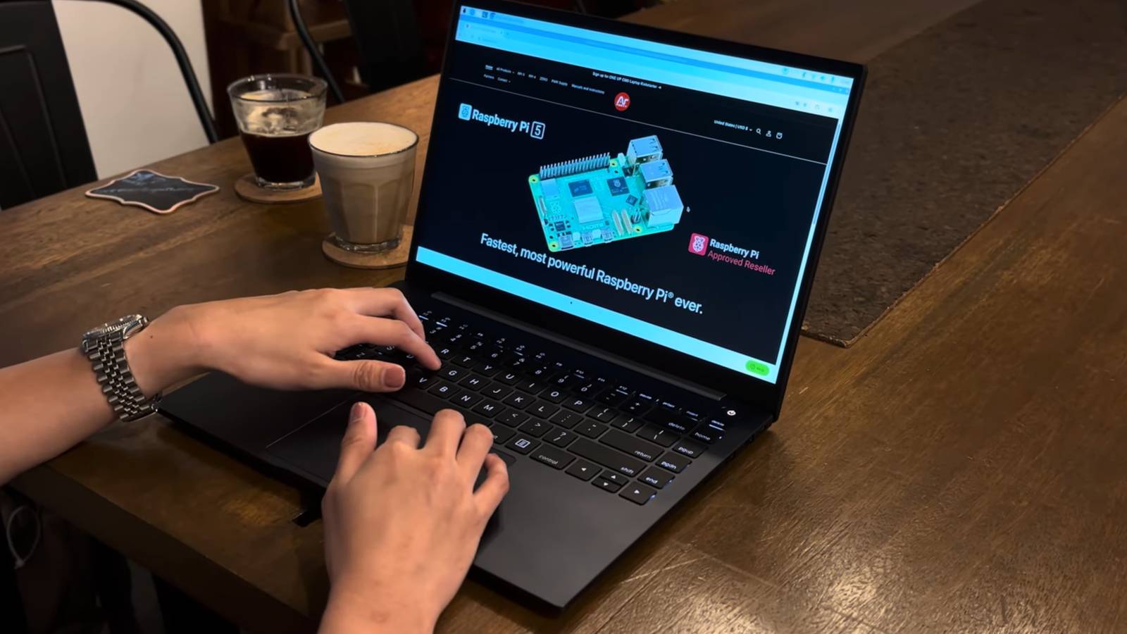 This Raspberry Pi-powered laptop is a Kickstarter success story ...