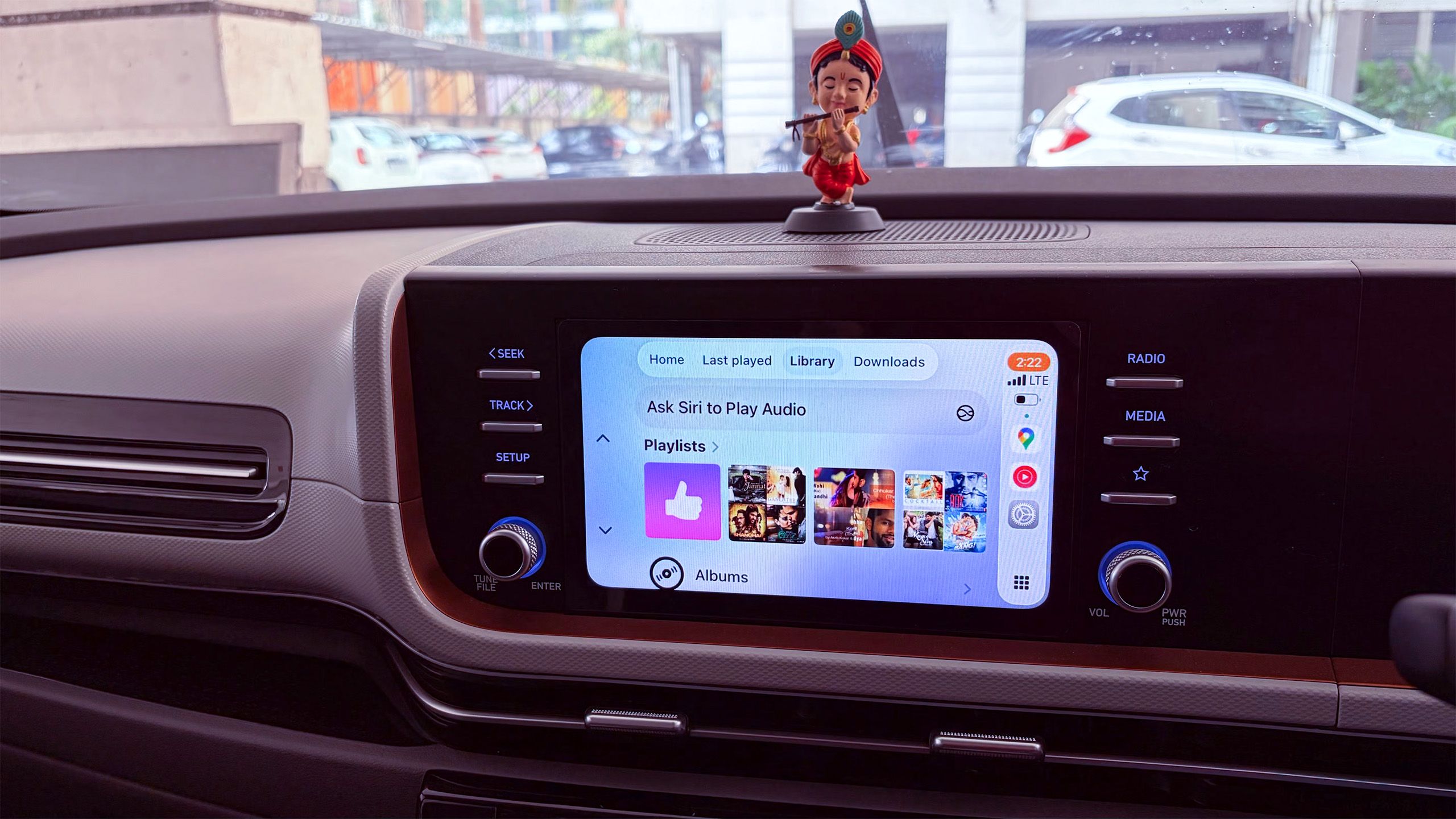 Apple CarPlay running on a car 