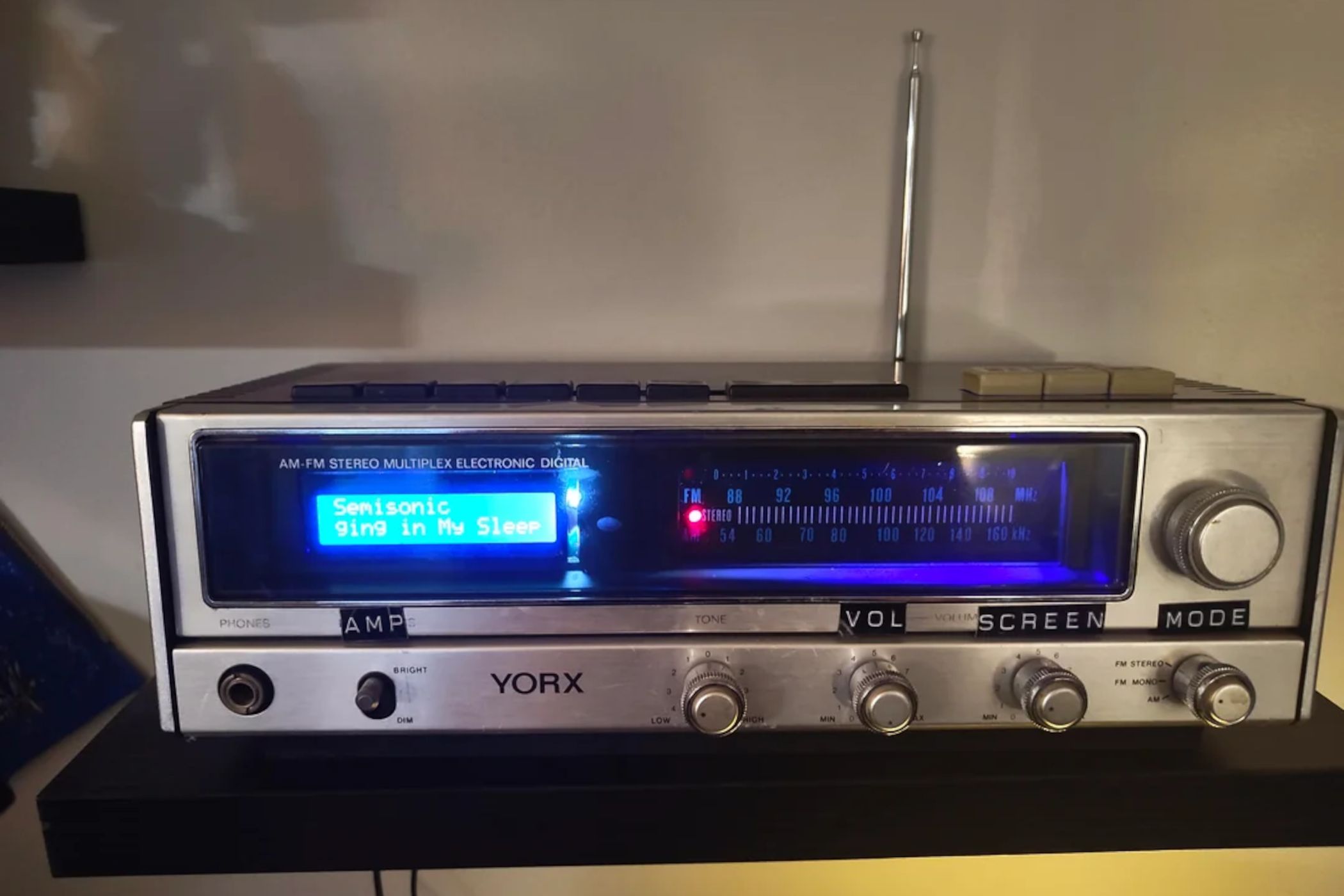 vintage-radio-plex-featured