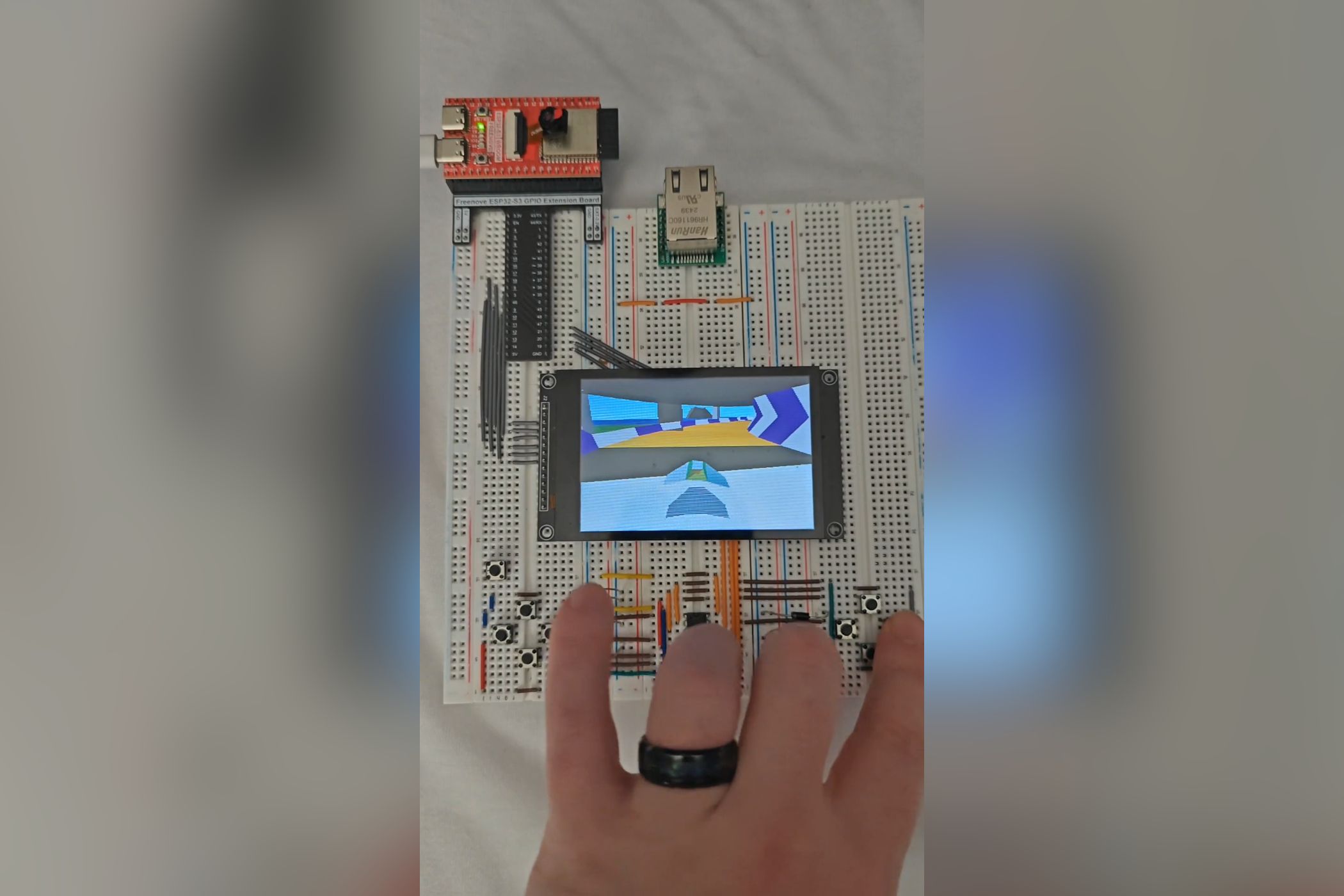 This amazing ESP32 game runs at 60FPS on a 480x320 screen
