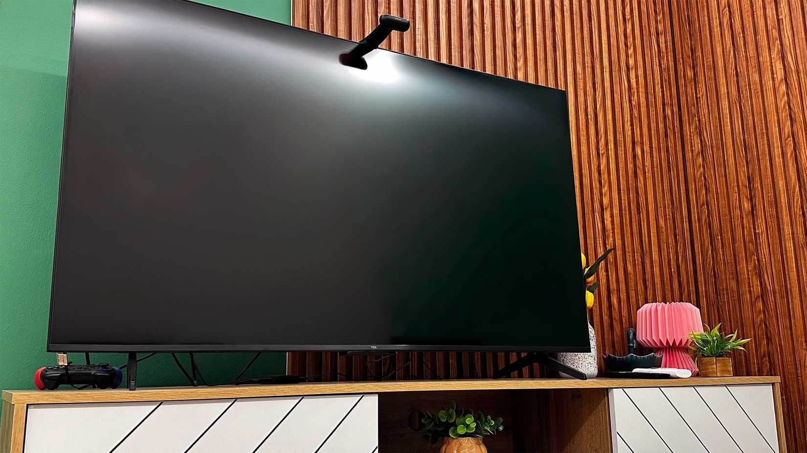 A TV sitting on a stand 