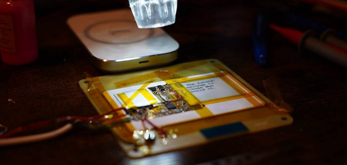 Build Your Own Pocket-Sized ESP32 Computer That Fits in Your Wallet