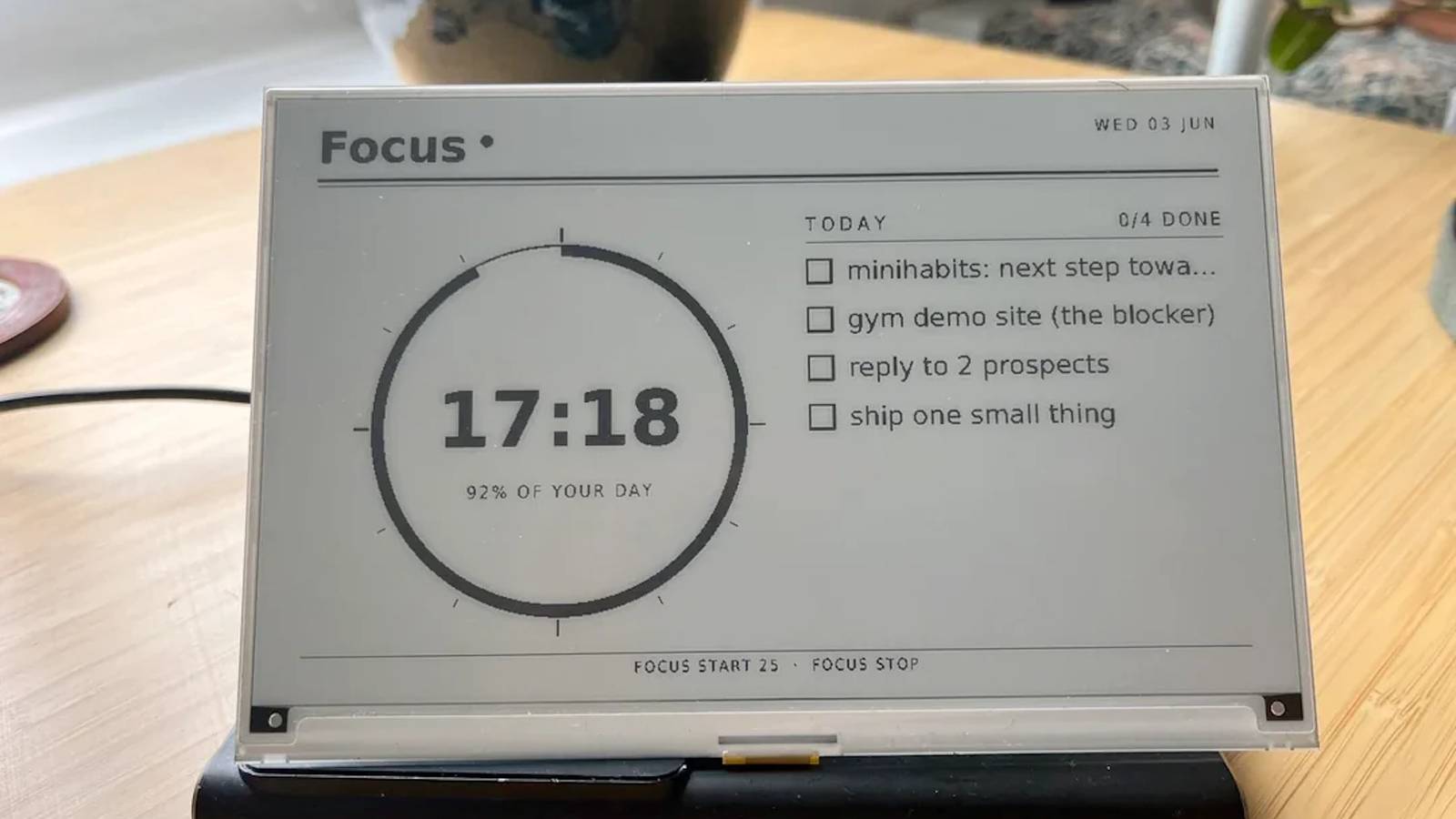 Você também pode construir este display Raspberry Pi eInk que não o incomodará o dia todo Você também pode construir este display Raspberry Pi eInk que não o incomodará o dia todo