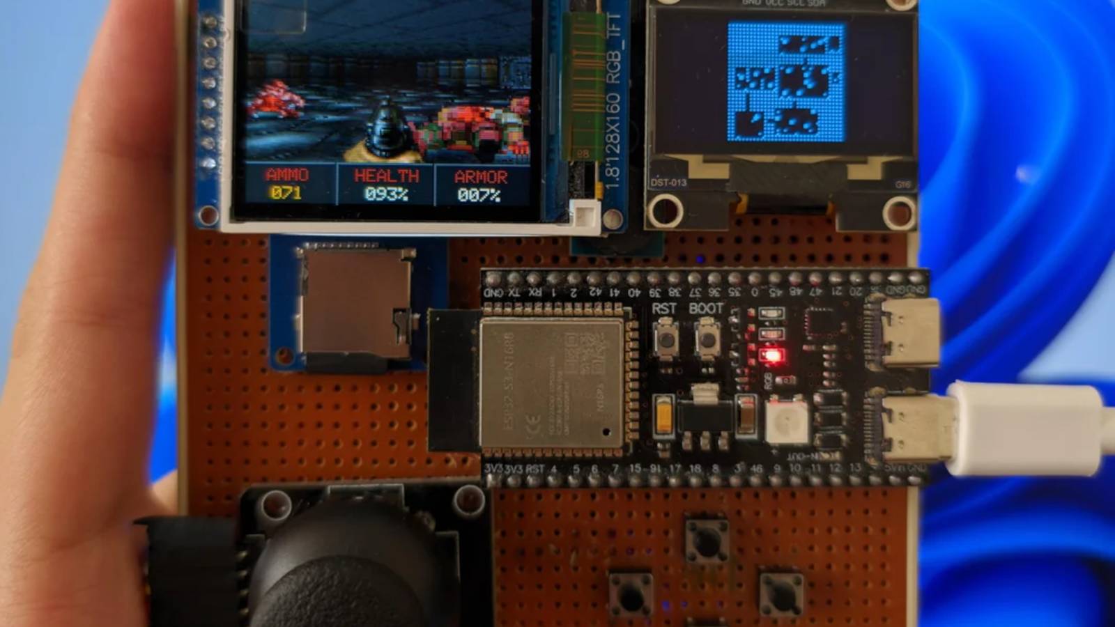 Você também pode construir este console portátil ESP32 que pode jogar jogos retrô Você também pode construir este console portátil ESP32 que pode jogar jogos retrô