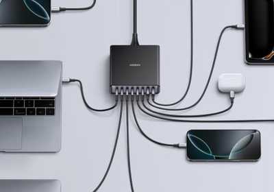 Почему старый ноутбук — лучший выбор для домашнего сервера UGREEN Nexode 200W GaN USB C Charging Station charging many different devices
