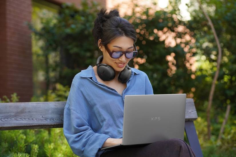 Dell’s XPS 13 packs premium features into a budget laptop for students