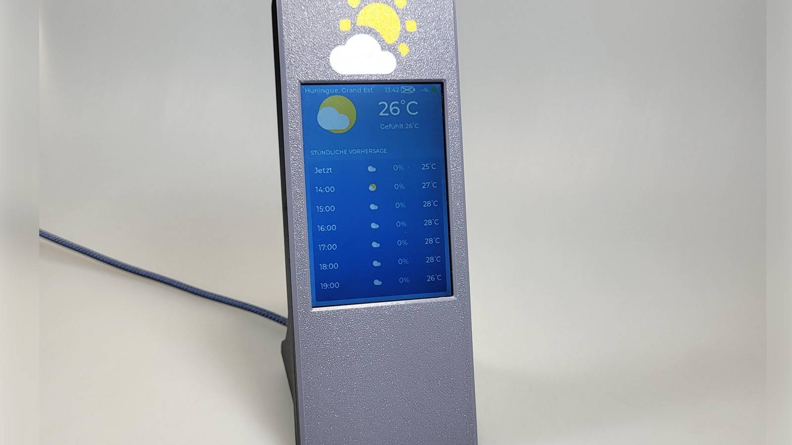 Un radar humain allume cet écran météo ESP32 que si t'es dans le coin