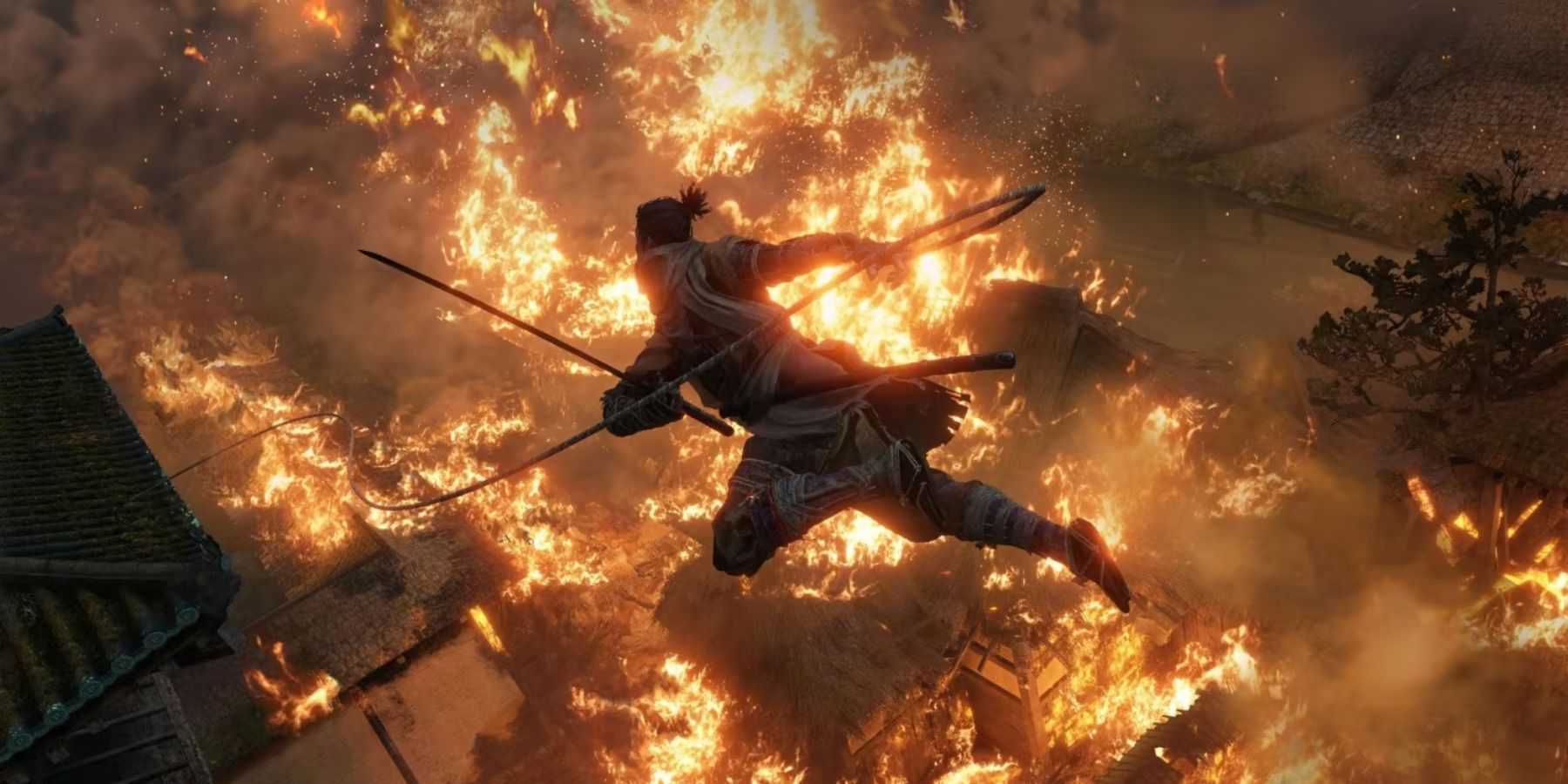 Sekiro traversing between rooftops to avoid a fire