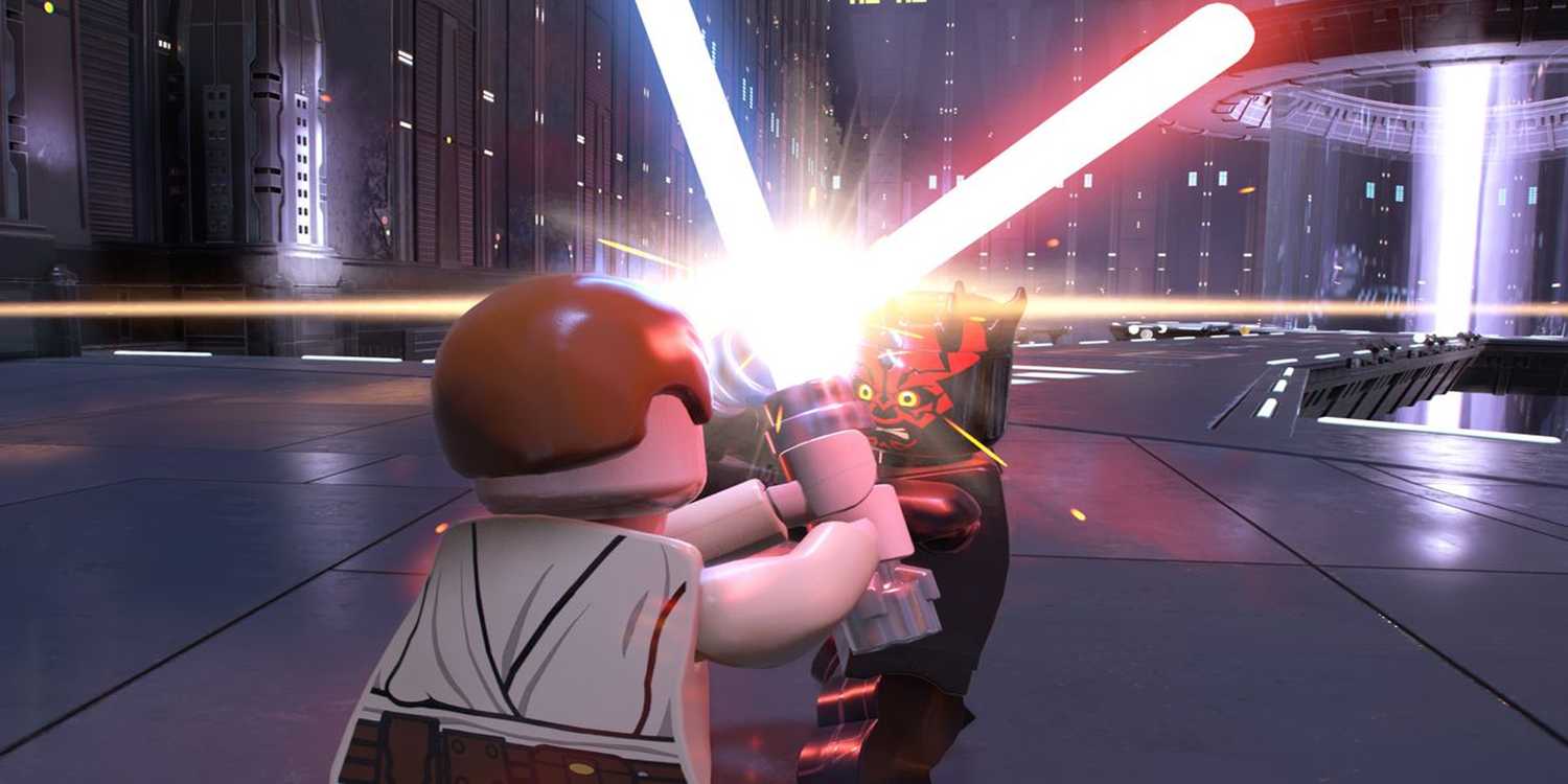 A screenshot of Obi-Wan Kenobi fighting Darth Maul in LEGO Star Wars: The Skywalker Saga