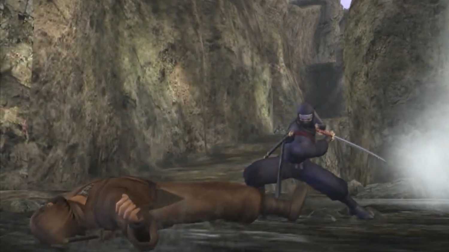 Ninja Gaiden Black Ryu cutting down a ninja