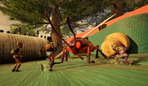 Fighting a Roach in Grounded 2