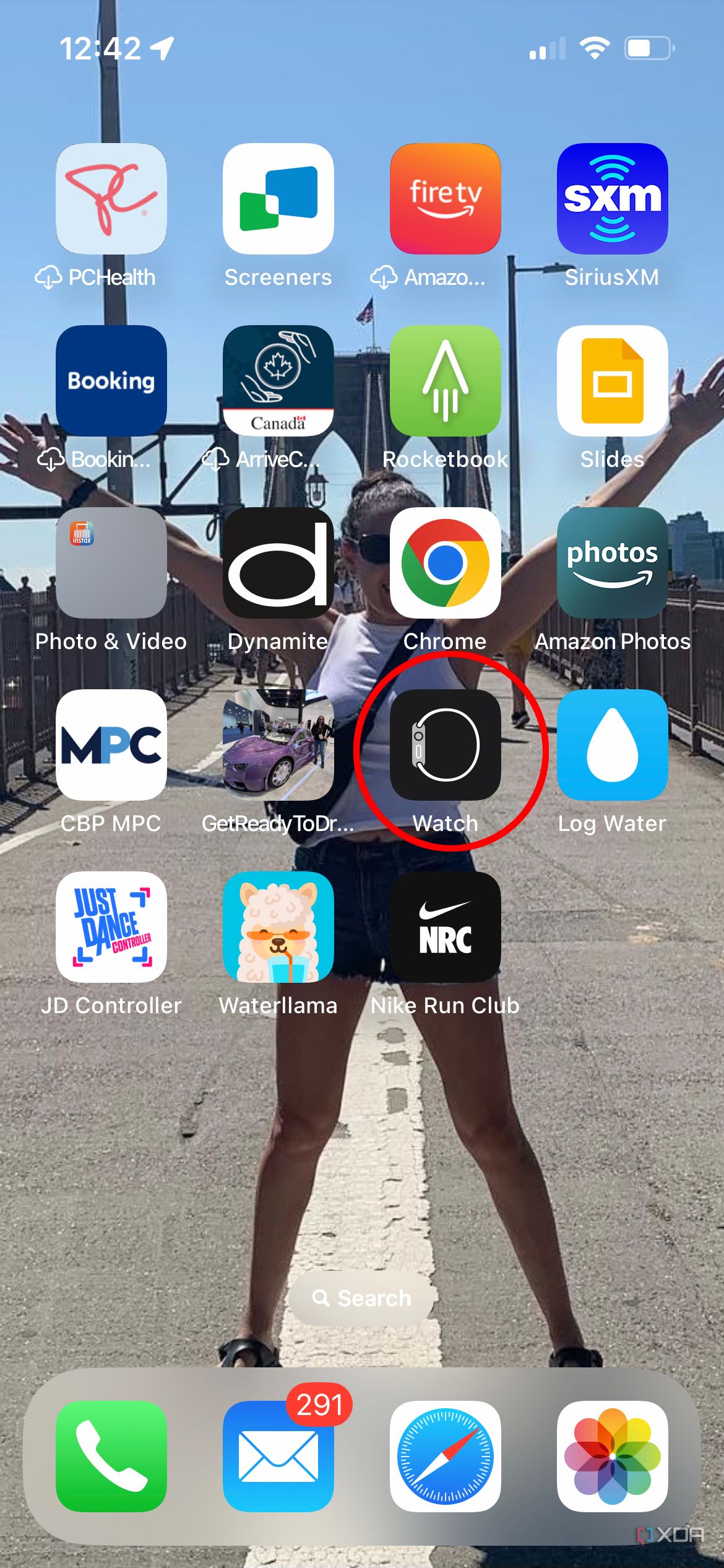 How to hide sensitive notifications on Apple Watch