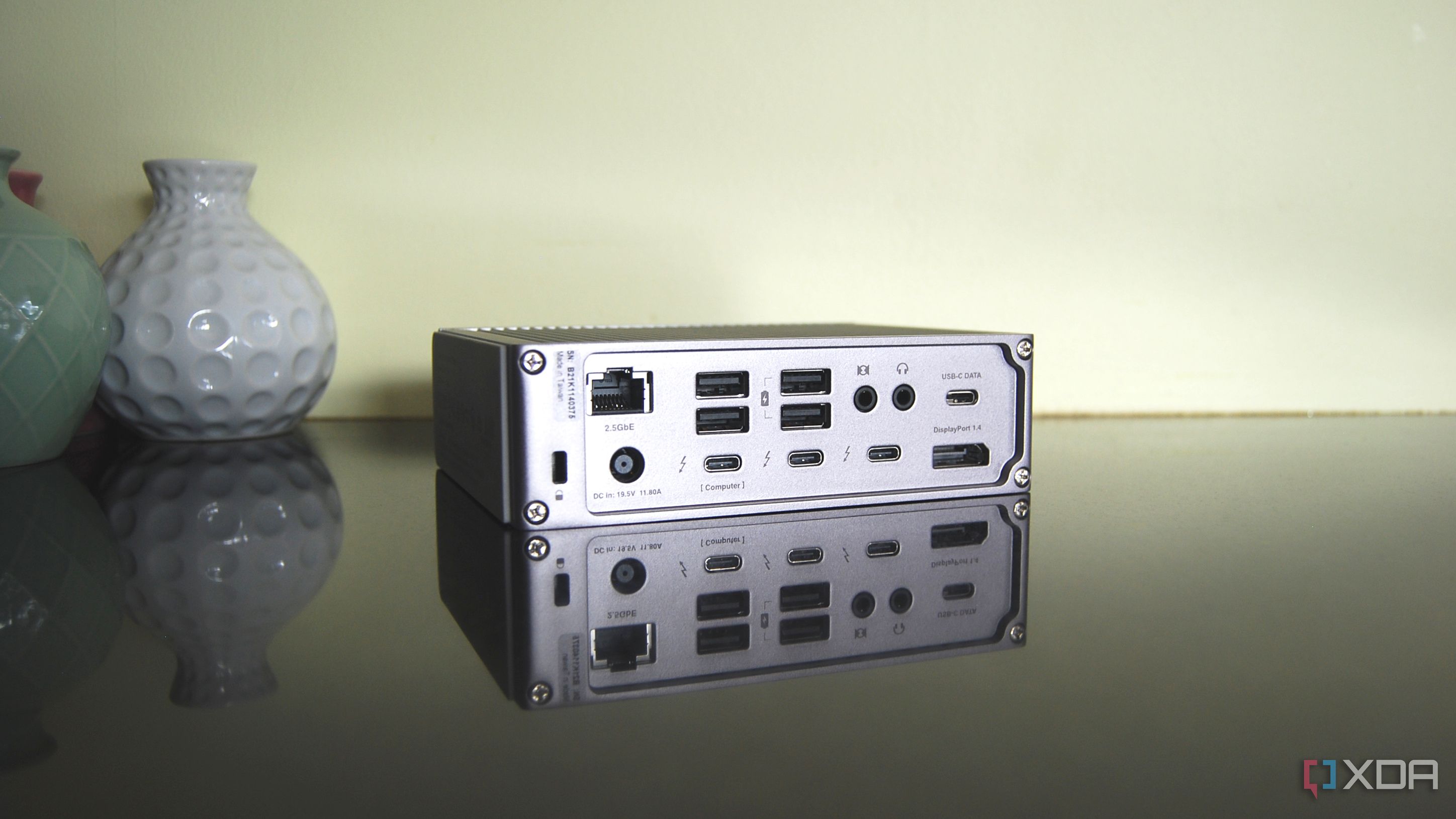 CalDigit TS4 rear ports