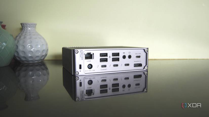 CalDigit TS4 rear ports