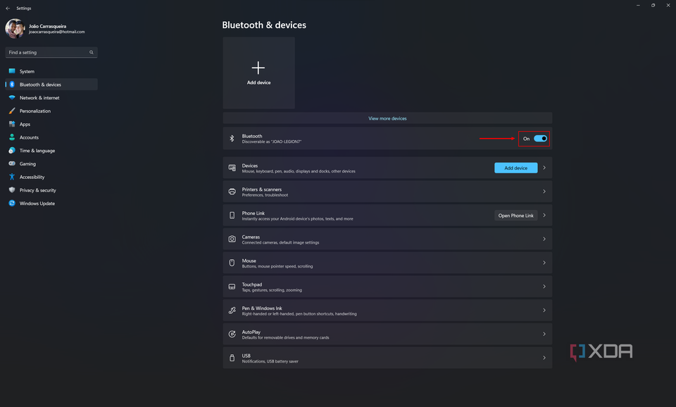 Screenshot of the Windows 11 Bluetooth settings showing how to enable Bluetooth