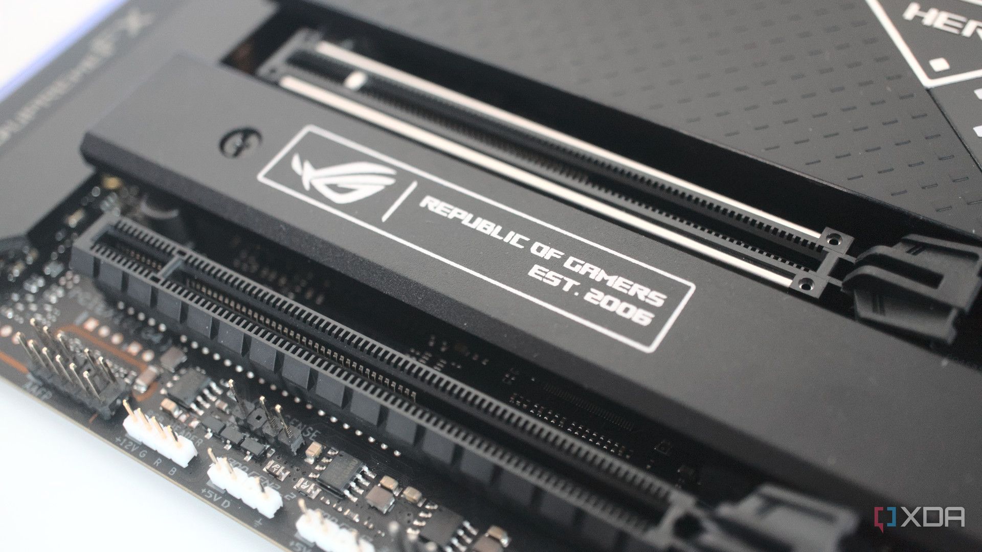 ASUS ROG Maximus Z690 Hero