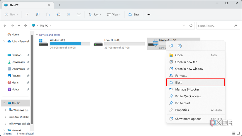Screenshot of Windows 11 File Explorer showing the option to eject a virtual hard drive