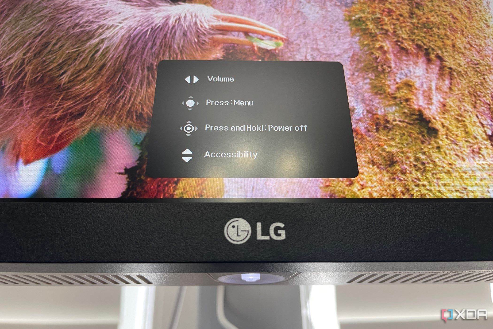 Monitor Portátil LG 32UN650-W 32'' UHD HDR Ajustable -Negro