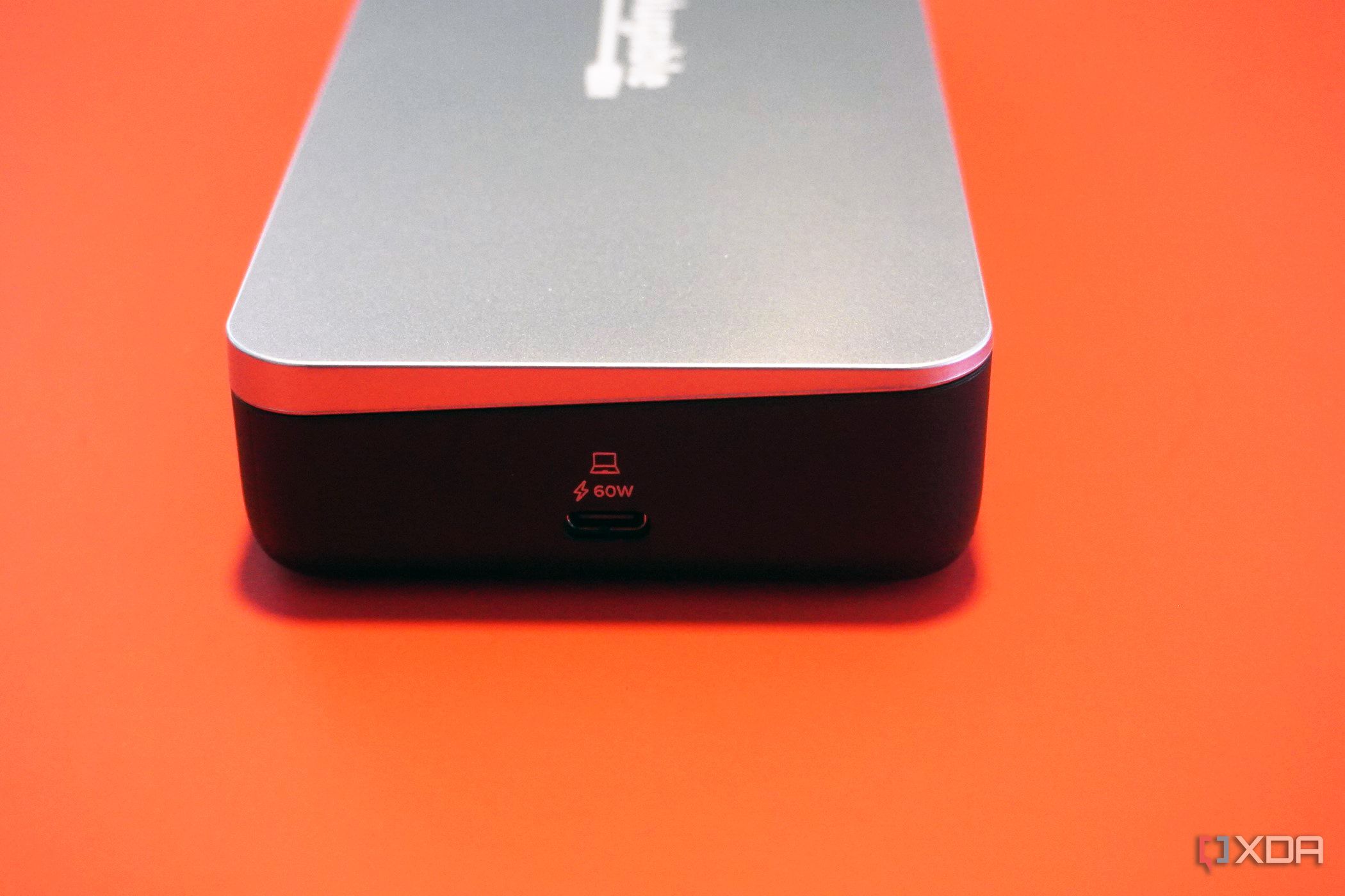 The right side of the Plugable UD-MSTHDC Works with Chromebook Dock