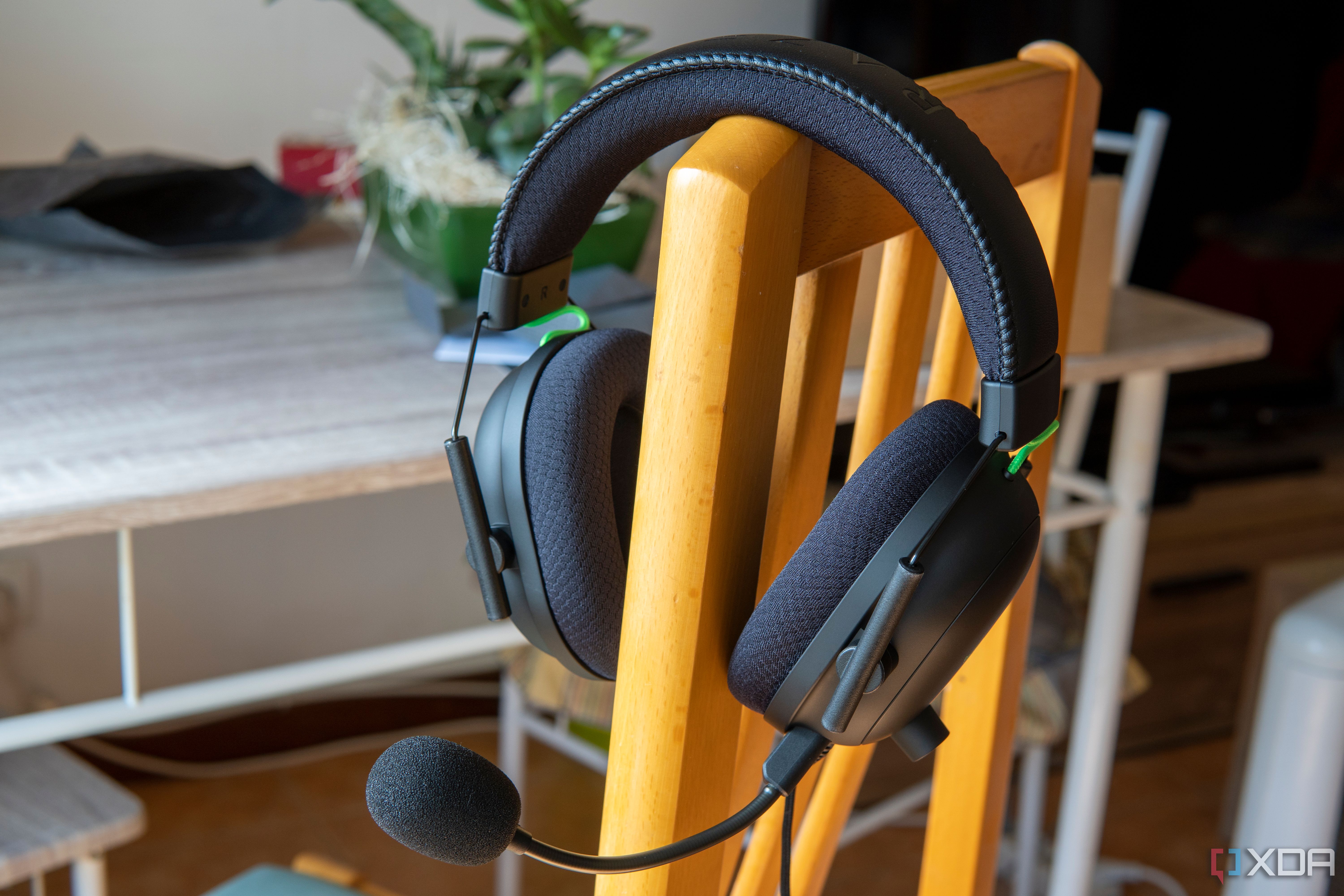 razer blacksharkV2＋usbsoundcard美品！！ Razer Blackshark V2 Gaming Headset USB Sound Card Adapter 7.1 THX