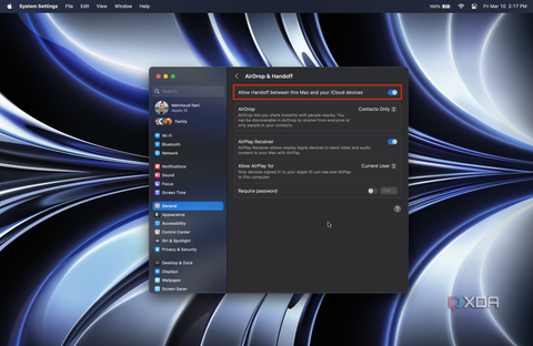 macOS System Settings app highlighting the Handoff toggle