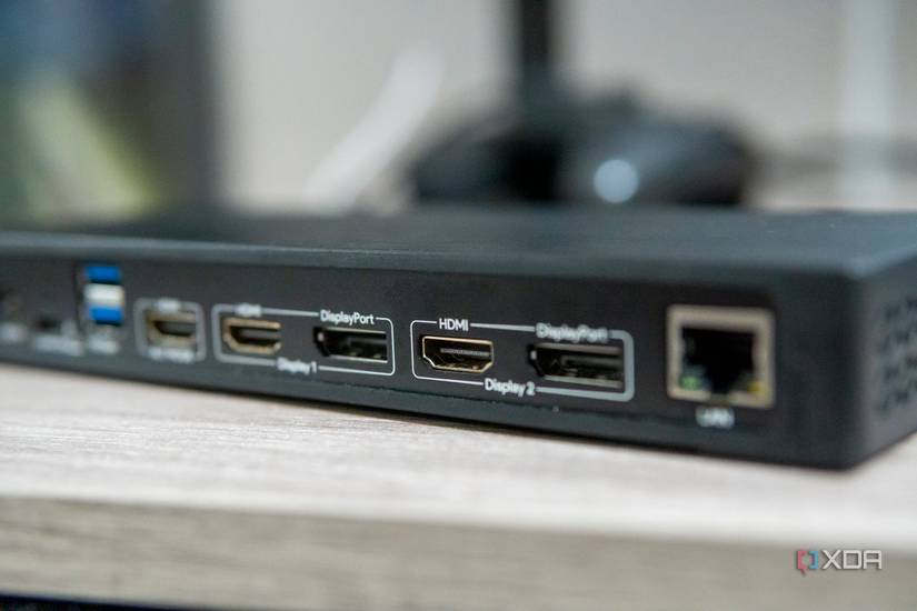 VisionTek VT7400 review: Three 4K displays for almost any laptop