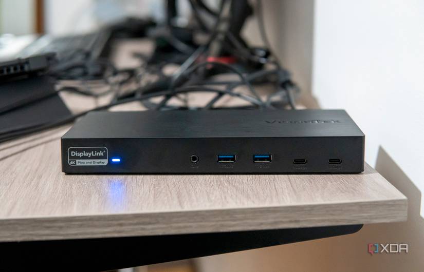 VisionTek VT7400 review: Three 4K displays for almost any laptop