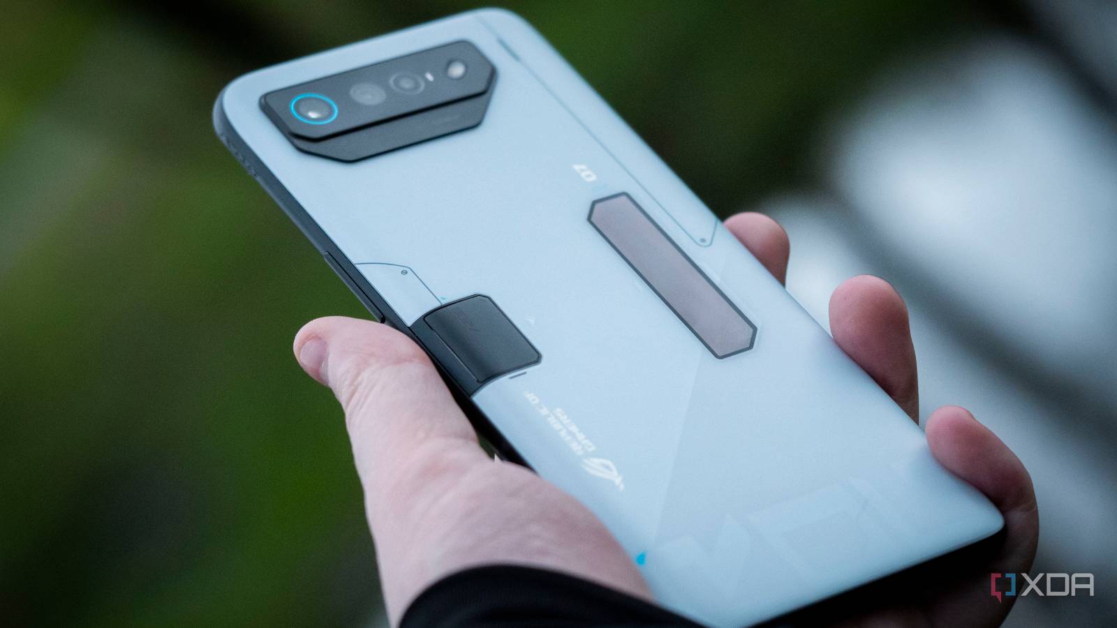 Smartphone ASUS ROG Phone 7 Ultimate 5G Débloqué - 512 Go / 16 Go RAM - Blanc - Reconditionné Comme Neuf