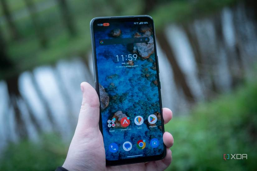 Asus-ROG-Phone-7-Ultimate-2