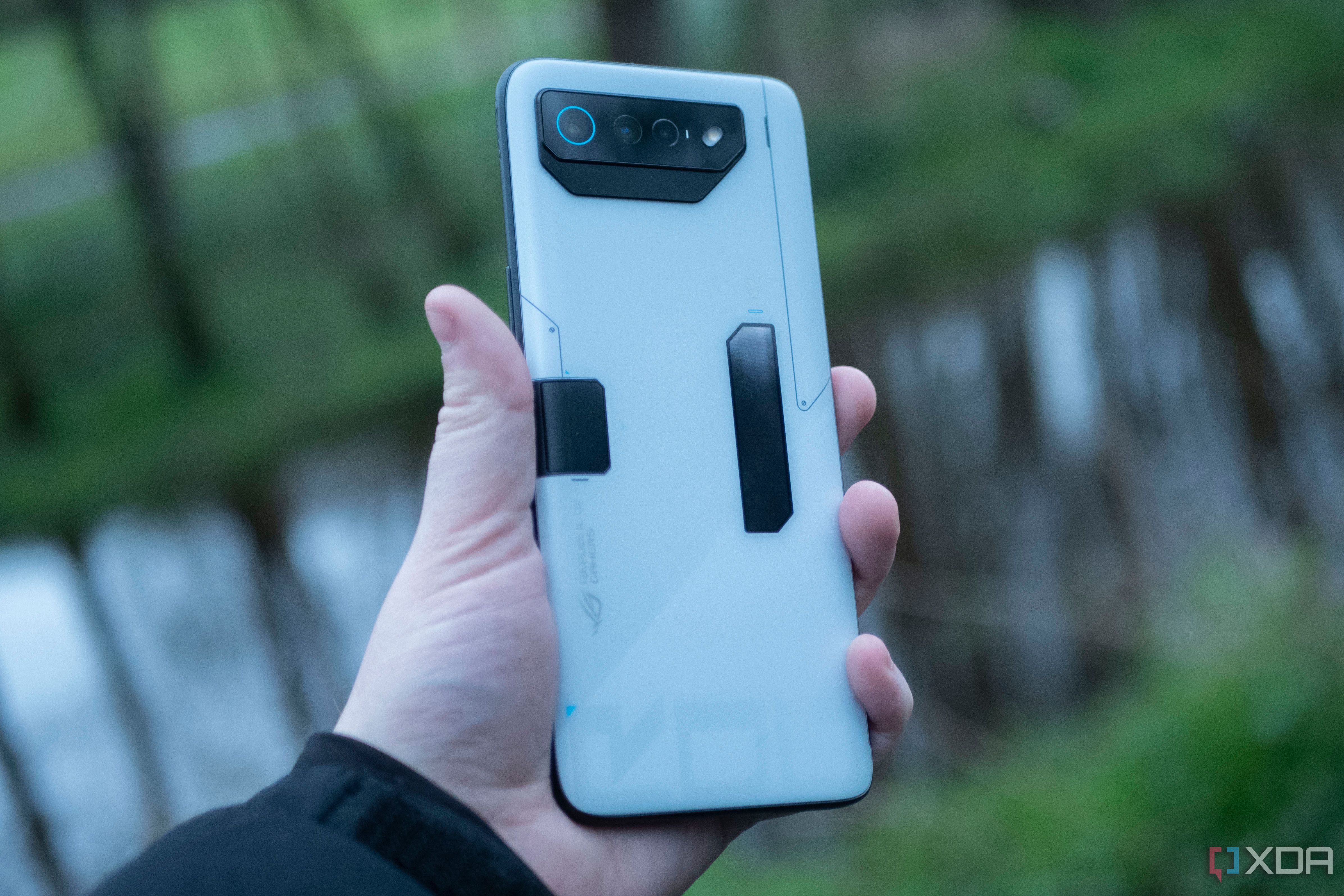 The new ROG Phone 7 Ultimate has a massive thermoelectric cooler