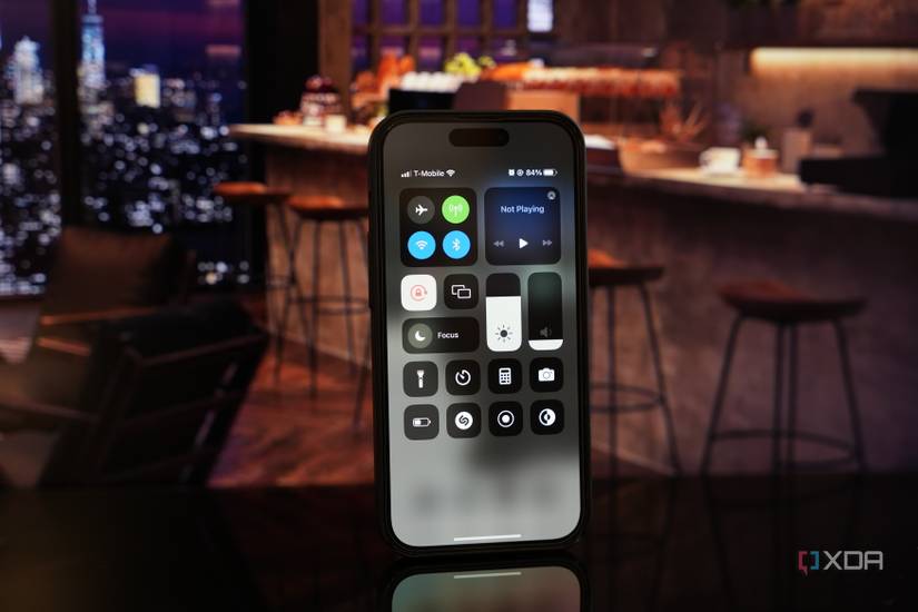 Control Center on iPhone 14 Pro.JPG-1