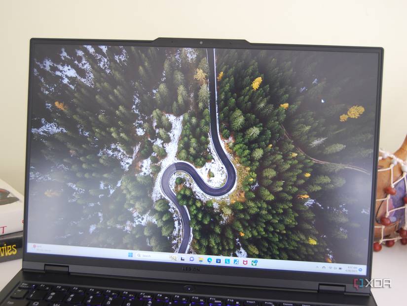 lenovo-legion-pro-5i-gen8-review-02