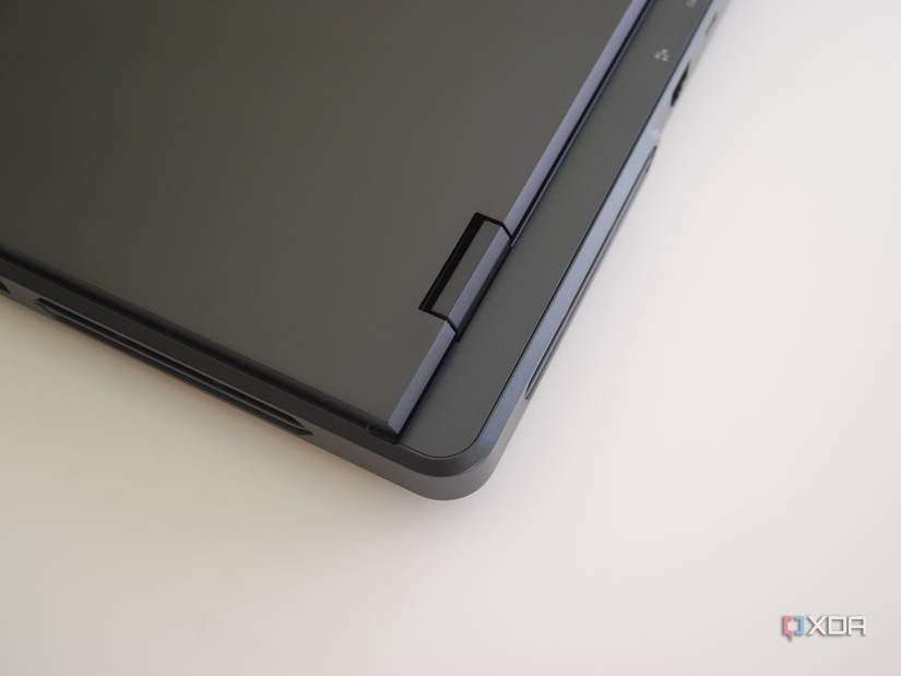 lenovo-legion-pro-5i-gen8-review-07