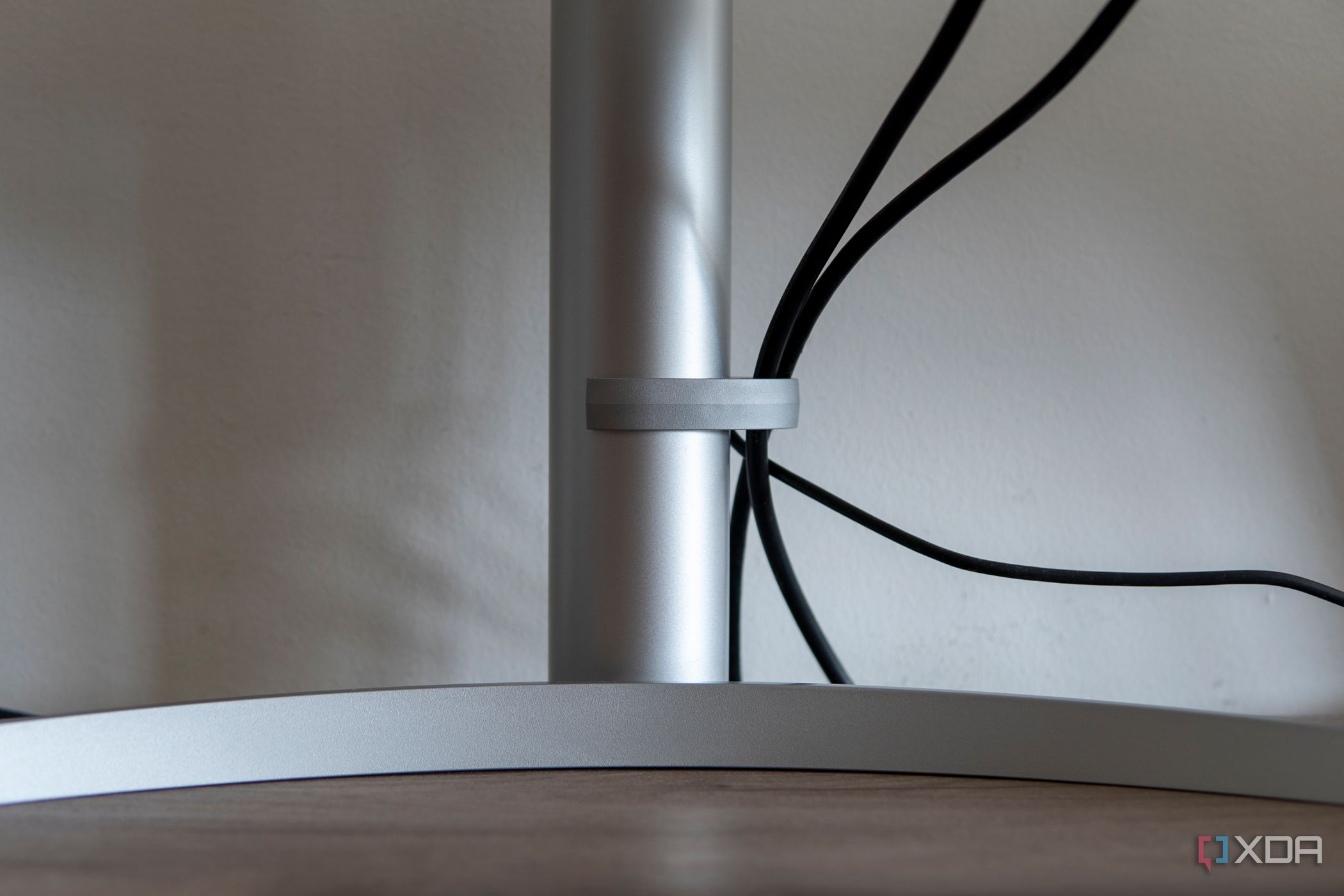 Close-up view of the stand included with the LG UltraWide 49W95C