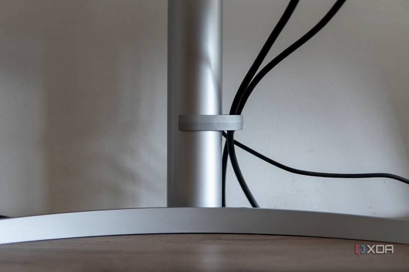 Close-up view of the stand included with the LG UltraWide 49W95C