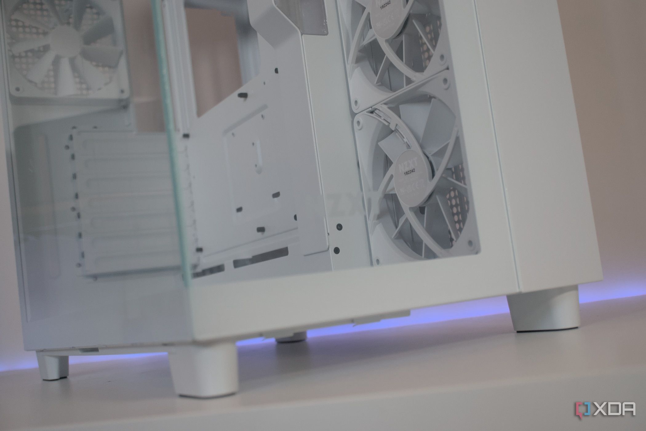 NZXT H9 Flow