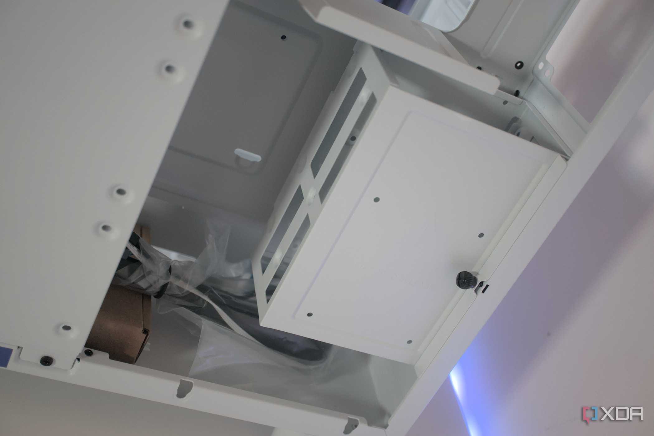 NZXT H9 Flow