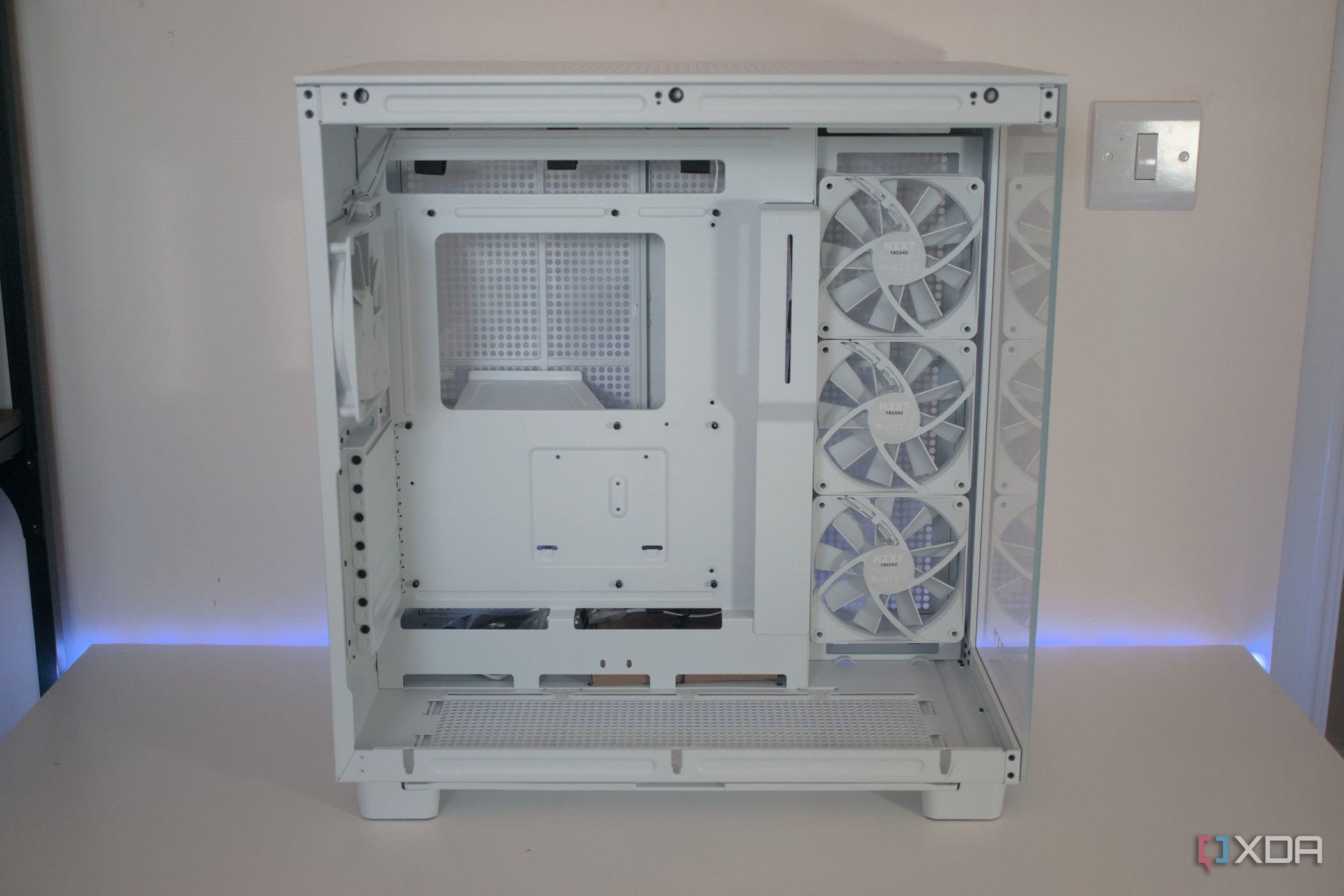NZXT H9 Flow