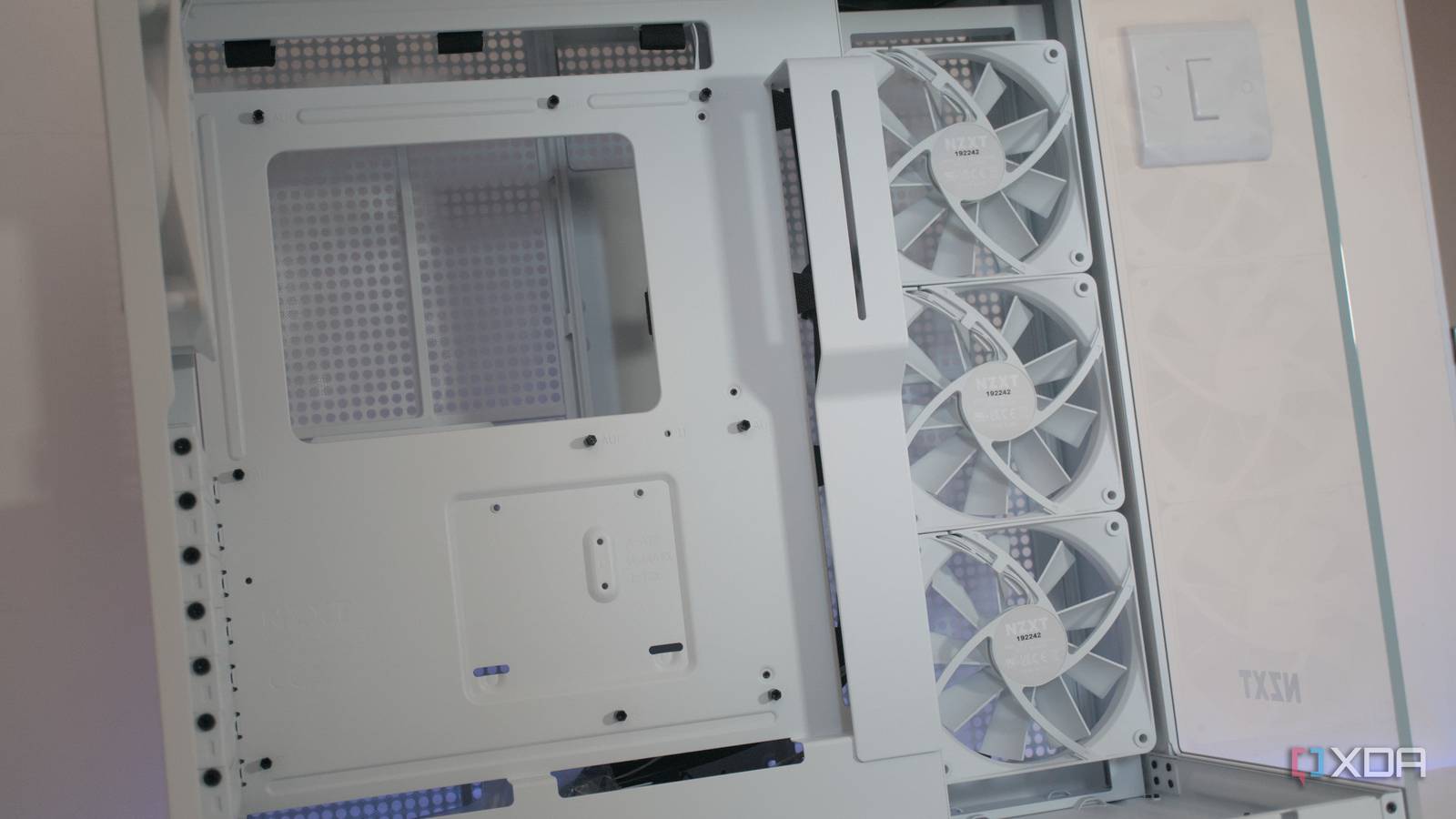 Do PC cases come with fans?