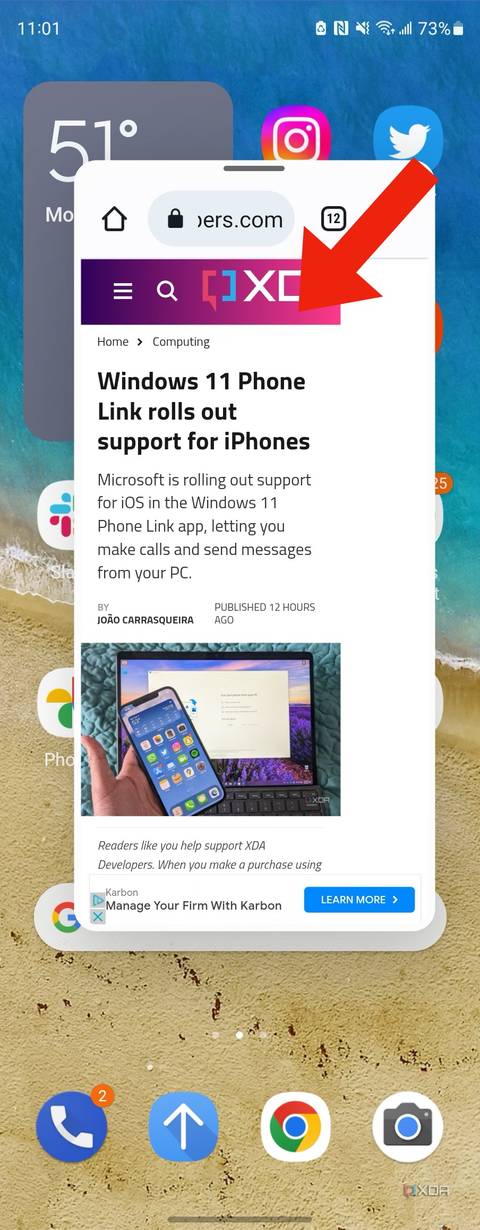 The gesture to resize a window in pop-up view.