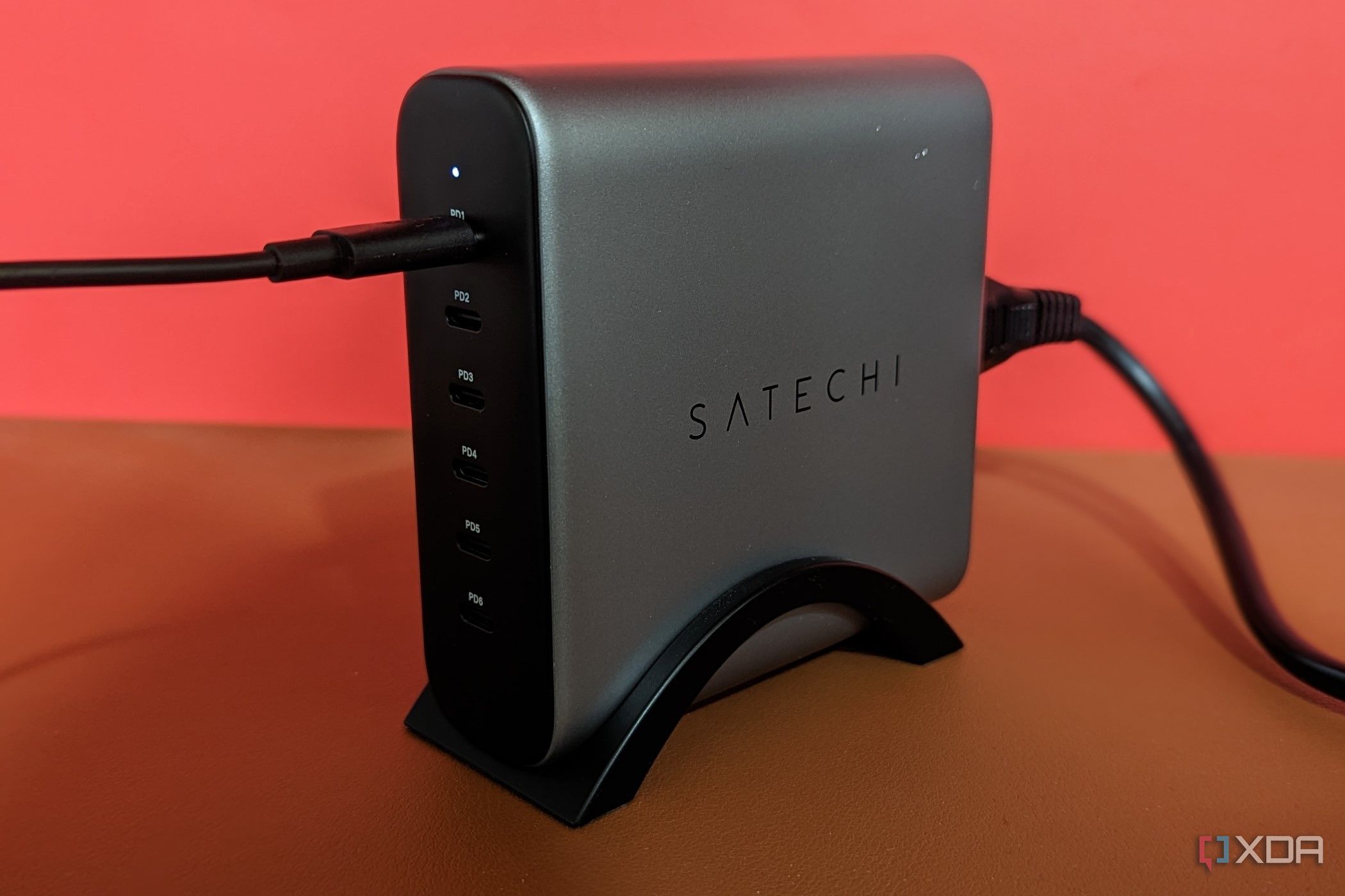 Satechi GaN 200W USB C Charger (5)