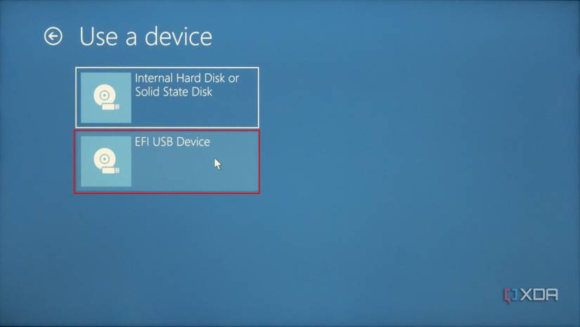 Screenshot of Windows Recover Environment with a USB boot device highlighted