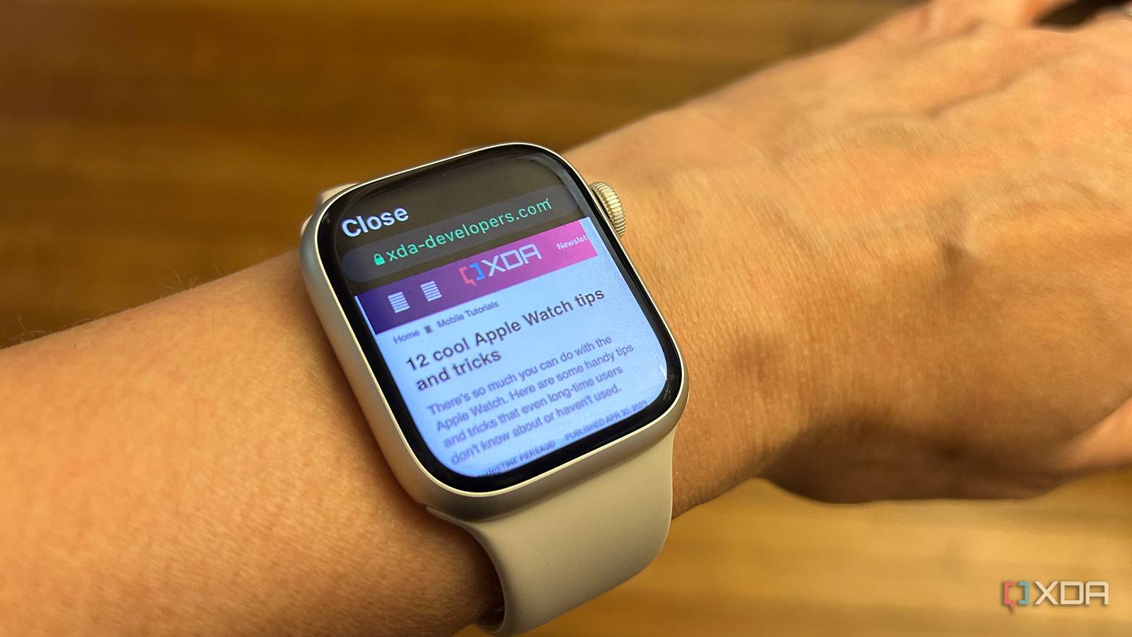 How to open web links on an Apple Watch