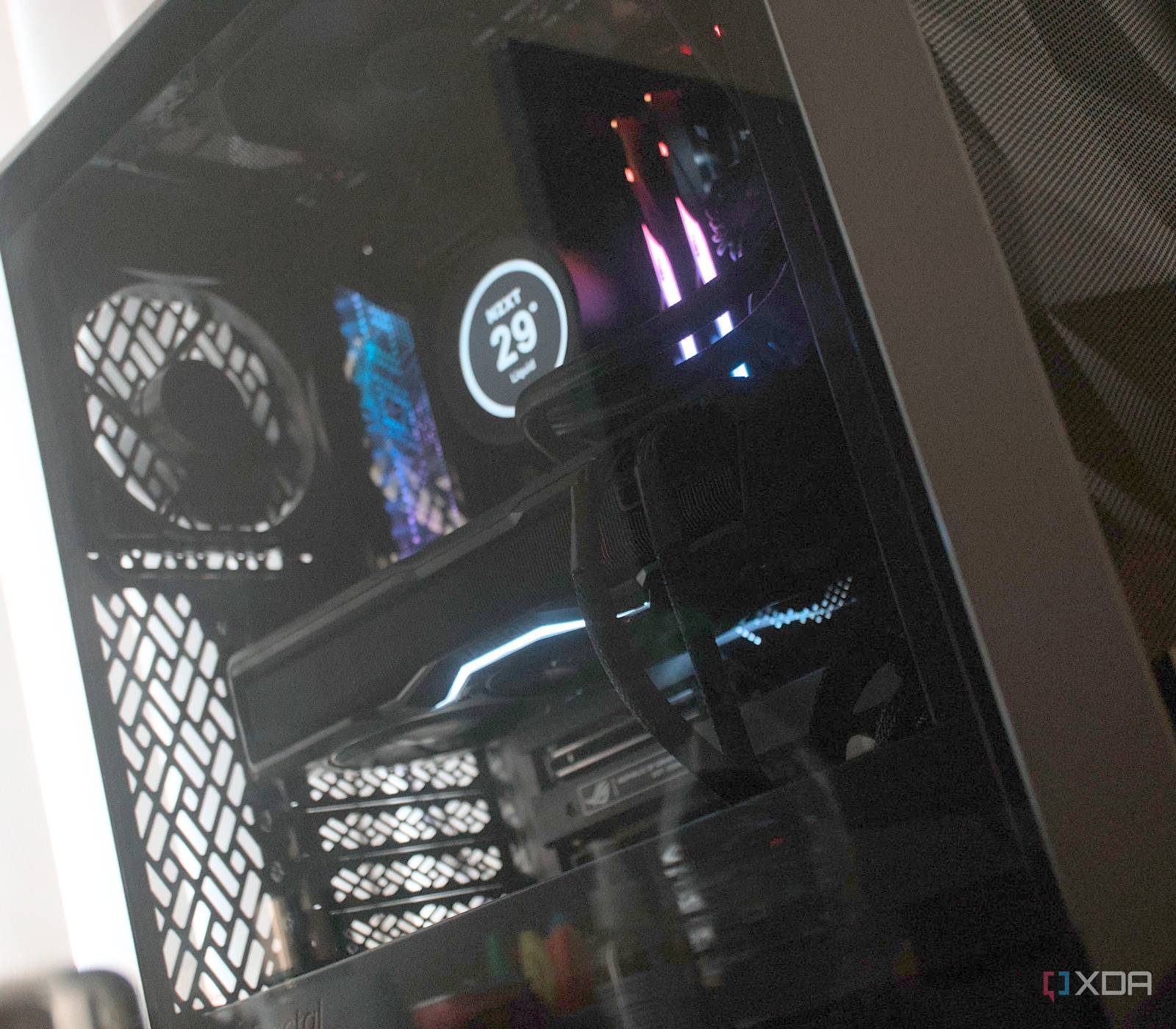 Fractel Meshify Fractal Design Meshify C Vertical Gpu Mount Fractal