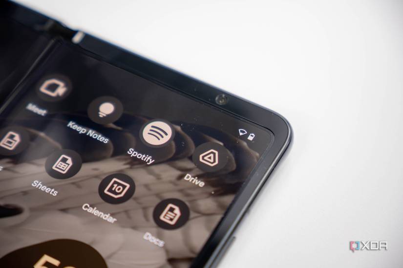 Close up of corner of Google Pixel Fold