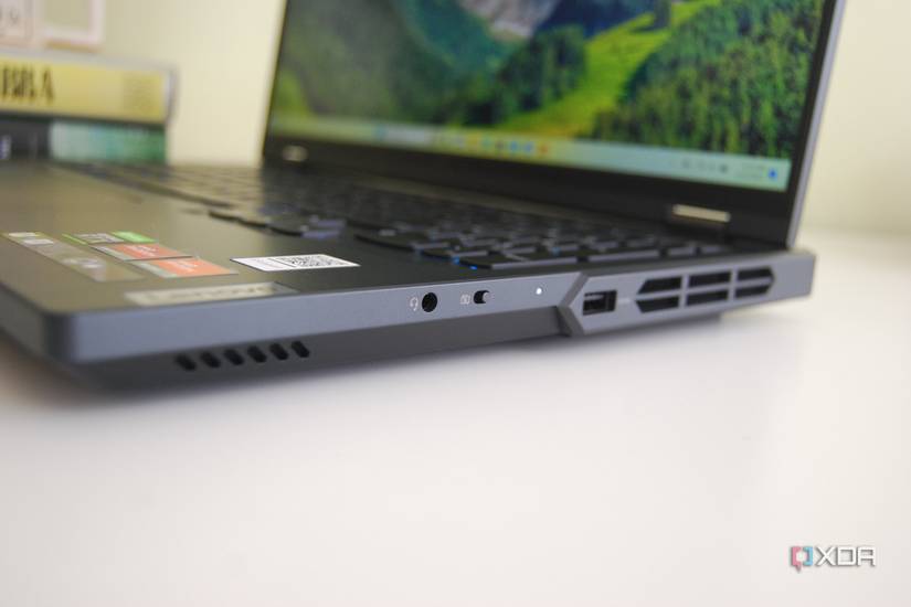 lenovo-legion-pro-5-gen8-amd-review-03-1