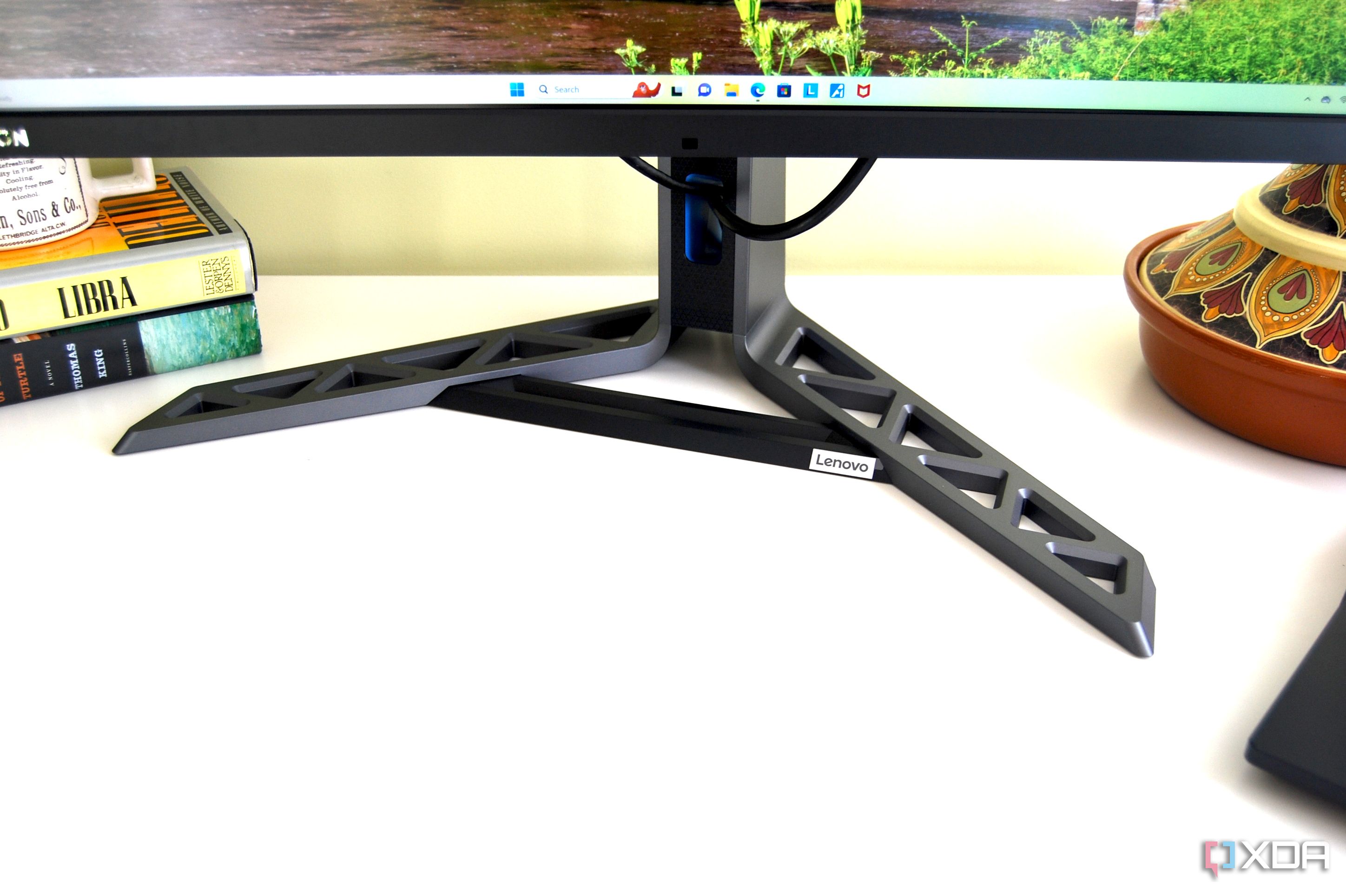 ディスプレイ・モニター本体 Lenovo Legion Y32p-30 31.5 4k 144Hz Lenovo Y32p-30 31.5inch Gaming Monitor (66F9UAC6US