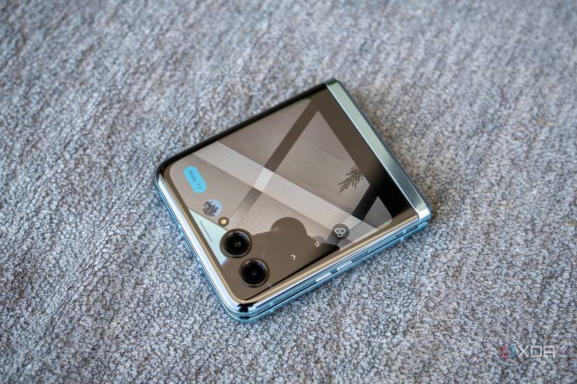 Motorola Razr 2023-11-1